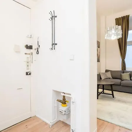 Newly Furnished For Up To 6 People Apartment Berlin
