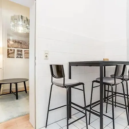 Newly Furnished For Up To 6 People Berlin